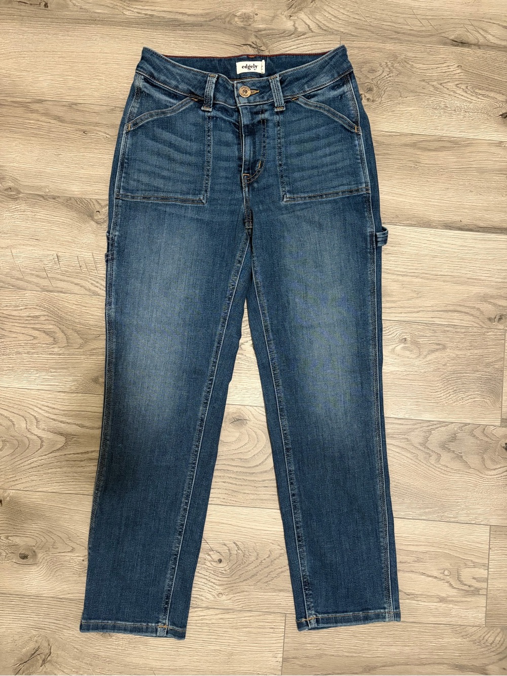 edgely High-Rise Straight Leg Jeans in Medium Blue